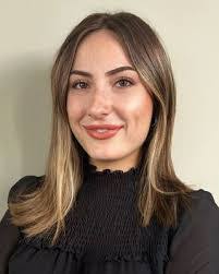 Kayla Marques's Instagram, Twitter & Facebook