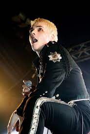Pin On Gerard Way