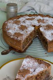 Also wurden alle zutaten für diesen leckeren klassiker zusammengerührt und in den ofen geschoben. Gedeckter Apfel Birnen Kuchen Mit Maronenmehl Vegan Zuckerfrei