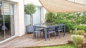 Für den garten mit ausrichtung nach süden ist ein grüner sichtschutz mit farbenfrohem blütenschmuck und dichtem blätterkleid eine gerne. Sichtschutz Alles Rund Um Sichtschutz Im Garten Und Auf Dem Balkon