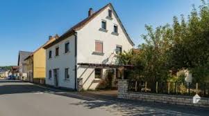 Die angebotenen wohnimmobilien teilen sich auf in 2 mietwohnungen bzw. Haus Kaufen Schneeberg Hauser In Schneeberg Zum Kauf