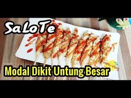 Banyak yang menyepelekan jualan makanan ringan snack, dan menganggap sebagai bisnis makanan dengan keuntungan yang kecil dan tidak menjanjikan. Jajanan 1000an Viral Isinya Yang Bikin Ludes Diborong Jajanan Sate Telur Gulung Youtube Makanan Ringan Mudah Telur Gulung Ide Makanan