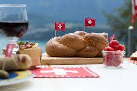 Jun 11, 2021 · die schweiz werde daher in der gruppe a, die mit dem auftaktspiel italien gegen die türkei bekanntlich bereits am freitagabend (anpfiff 21 uhr) in rom begonnen hat, das rennen machen, und zwar. 1 August Lasst Uns Den Geburtstag Der Schweiz Feiern