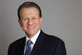 Leslie Hirsch's Instagram, Twitter & Facebook