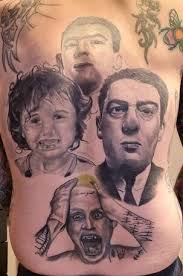 Um dos homens mais tatuados do mundo revelou o motivo que o levou a se  tatuar