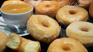 Una receta fácil y rápida de hacer en casa con menos calorías al cocinar el donut en el horno y además, sin apenas grasa. Donuts Perfectos Receta Facil Youtube