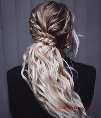 Check spelling or type a new query. Sik Bayan Orgu Sac Modelleri Uzun Kivircik Orgulu At Kuyrugu Kiyafet Kombinleri