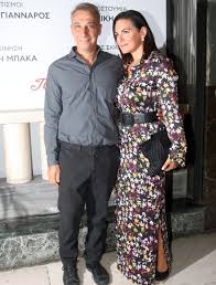Η όλγα κεφαλογιάννη φαίνεται πως βρήκε ξανά τον έρωτα στο πρόσωπο του μίνωα μάτσα. Olga Kefalogiannh Minws Matsas Sthn Premiera Ths Marias Kitsoy Apo Agries Melisses E8nos