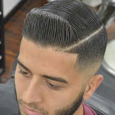 Si la parte superior es demasiado larga, puede sujetarse con pinzas para poder realizar el degradado en la parte inferior. 35 Best Taper Fade Haircuts For Men 2021 Cuts
