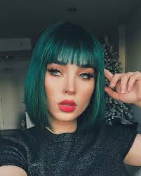 Cute Short Hair And Bangs Haarschnitt Kurz Haarfarben Haarfarben Ideen