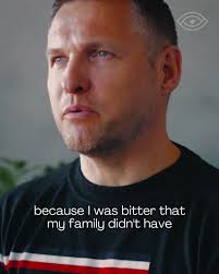 You deserve someone who truly loves you" Hani Assaf 👏 See my full  interview➡️ https://thehumanaspect.com/story/410/hani to learn how I was in  a relationship that was both mentally and physically abusive. I kept