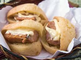Na capital ou no interior as empresas estão se. Tres Receitas Para Comemorar O Dia Do Pao De Queijo Prazeres Da Mesa
