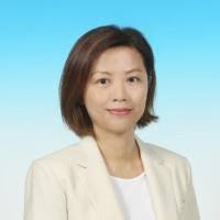 Della Wong Email & Phone Number