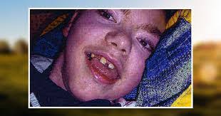 Genevieve Ray's Instagram, Twitter & Facebook