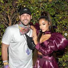 'scooter braun is a like a stepdad to me': The Taylor Swift Scooter Braun Drama A Complete Breakdown Music Gulf News