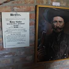 Móricz zsigmond szereplők oszter sándor (rózsa sándor) raksányi gellért (pisze matyi) cserhalmi györgy (veszelka imre) horváth teri (veszelka péterné) muszte anna (veszelka juliska) szirtes ádám (veszelka péter) csurka lászló (rácz perzekutor) Rozsa Sandor Elmenyhaz Kepek Leiras Velemenyek Szallas Hu Programok