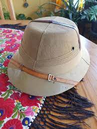 In What Was Then The British Empire Sun Helmets Made Of Pith First Appeared In India And Became Known As Pith Helmets Pith Helmet Antiques Items
