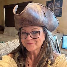 Attention: According to official sources, Oktoberfest will remain closed  until at least 5 p.m. today. There was a police operation in the north of  Munich, during which booby traps were discovered in