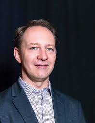 Peter Graber's Instagram, Twitter & Facebook