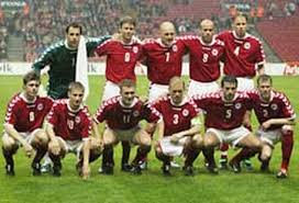 Kun jij alle buitenlandse spelers opnoemen die in de eredivisie actief waren terwijl ze in de ek selectie van hun land werden opgenomen? Euro 2004 Denemarken Zonder Vrees Naar Portugal De Standaard Mobile