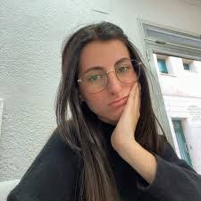 Ada Vera's Instagram, Twitter & Facebook