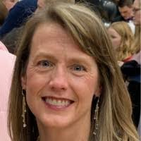 Melanie Draper's Instagram, Twitter & Facebook