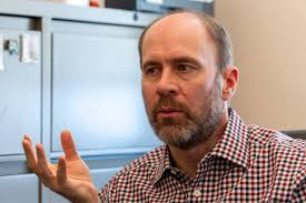 Chair of the Faculty Senate Council discusses increased interest in faculty  governance among other things