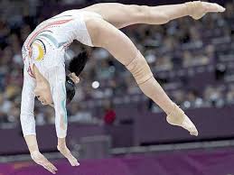 Es la forma más generalizada y utilizada de la gimnasia y sirve de base a todos los deportes y demás tipos de gimnasia. Los Origenes De La Gimnasia Artistica Educacion Fisica Temario Actividad Fisica Musculacion Y Rutinas Deportes