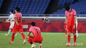 대한민국 축구 국가대표팀은 대한민국의 축구 국가대표팀으로 대한축구협회에 의해 구성된다. Okieeilupegb M