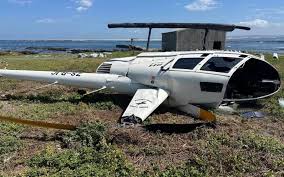 Waduh !!! Penguin jatuhkan helikopter di Afrika Selatan - BERITA PRIORITAS