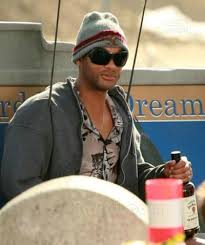 There are heroes… there are superheroes… and then there's hancock. Photos Of Will Smith On The Set Of Hancock Movie Fanatic