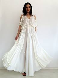 Discover The Perfect Summer Dress At Bb60studio With A Wide Selection Perfect For Hot Days Out F White Dress Summer Wedding Dresses Unique White Maxi Dresses