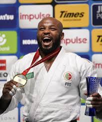 Depois de dois títulos mundiais, os primeiros da história do judo português, e uma medalha de. Policia Seguranca Publica O Portugues Jorge Fonseca Conquistou Hoje A Medalha De Ouro Na Categoria De 100 Kg Nos Campeonato Do Mundo De Judo Que Decorreu Em Budapeste Na Hungria Revalidando