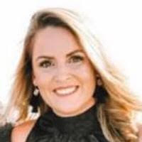 Kristy Mallette's Instagram, Twitter & Facebook