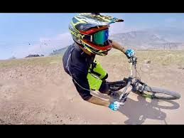 Hay opciones familiares y para todas las edades. Farellones Bike Park Mtb Chile Youtube