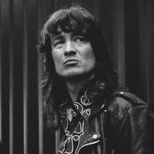 Bläddra bland tusentals skådespelare, statister och modeller inom  underhållningsbranschen