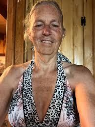 How many people has swam at Lake Venus? 🙋‍♀️ We have been blessed to have  this amazing attraction in our community even way before my time!! Mr.  Campbell is always working on