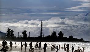 Relawan penjaga pantai jadi penyelamat wisatawan sindo pagi 5 des 2015. Bpbd Siapkan Petugas Khusus Di Kawasan Wisata Pantai Di Garut