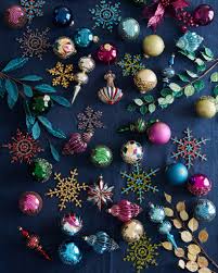 Inspired By Precious Gems This Christmas Ornament Set Features Balls Finials A Christmas Tree Colour Scheme Christmas Ornament Sets Blue Christmas Ornaments