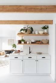 Kitchenette pour des petits espaces, cuisines en kit ou meubles sur mesure pour une cuisine équipée aménagée avec des rangements malins. 150 Idees De Kitchenette Et Petite Cuisine Petite Cuisine Amenagement Cuisine Cuisine Studio