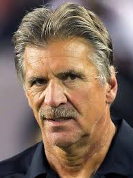 REMEMBERING DAVE MAJOR AND THE MINORS This is our salute to one of the  greatest show bands ever: Chicago's Dave Major and the Minors. All five  members were multi-instrumentalists, and all five