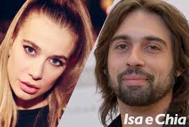 Clizia incorvaia accusa l'ex marito francesco sarcina a live non è la d'urso. Clizia Incorvaia E Francesco Sarcina L Influencer Asia Gianese Pubblica Chat Compromettenti Con Il Leader De Le Vibrazioni La Reazione Dell Ex Gieffina Isa E Chia