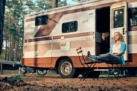 Die 1961 in nienburg/weser geborene maranow begann ihre karriere am theater. Die Toten Von Marnow Serie Drehorte Sendetermine Tv Im Ersten Femundo