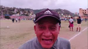 #ElDeportesPuraVIDA La leyenda viviente Aníbal Quiñones Baltan Camacho a  sus 60 años es un Crack ⚽️.
