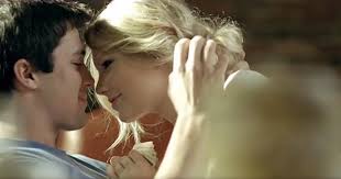 Lauren Hatton (@lauren_e_costa)