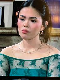 I'm sick of the repetitive conversations....I fast forward through most of  the show. And, I've always been a fan of hope, but wow!! She's acting like  she did when she had feelings