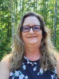 Hello! 53 from Washington 🇺🇸 Still believe in laughter, honesty, and  second chances.