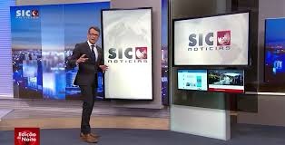 In 2000, sic bought 60% of the channel from owners tvcabo and renamed the channel to sic notícias. Sic Noticias Broadcast Set Design Gallery