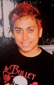 Dug up some of these cringy 2006 Myspace era pix of me. I was a senior in  high school at the time. 🫣🙃 #elderemo