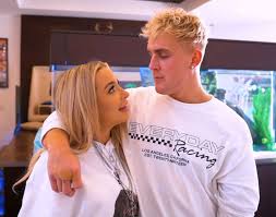Tana Mongeau Addresses Relationship With Noah Cyrus I Love To Kick It With Her Celebritytalker Com